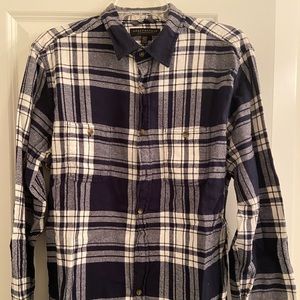 Aeropostale Men’s Medium Plaid Long sleeve Shirt